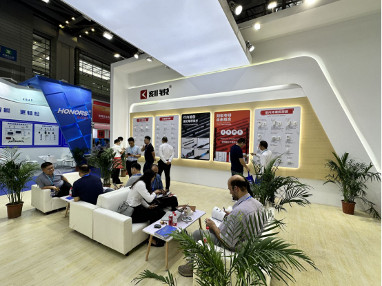 展會進(jìn)行時(shí)-現(xiàn)場直擊-2023安博會第三天,刻銳繼續(xù)精彩 展會進(jìn)行時(shí)-現(xiàn)場直擊-2023安博會第三天,刻銳繼續(xù)精彩